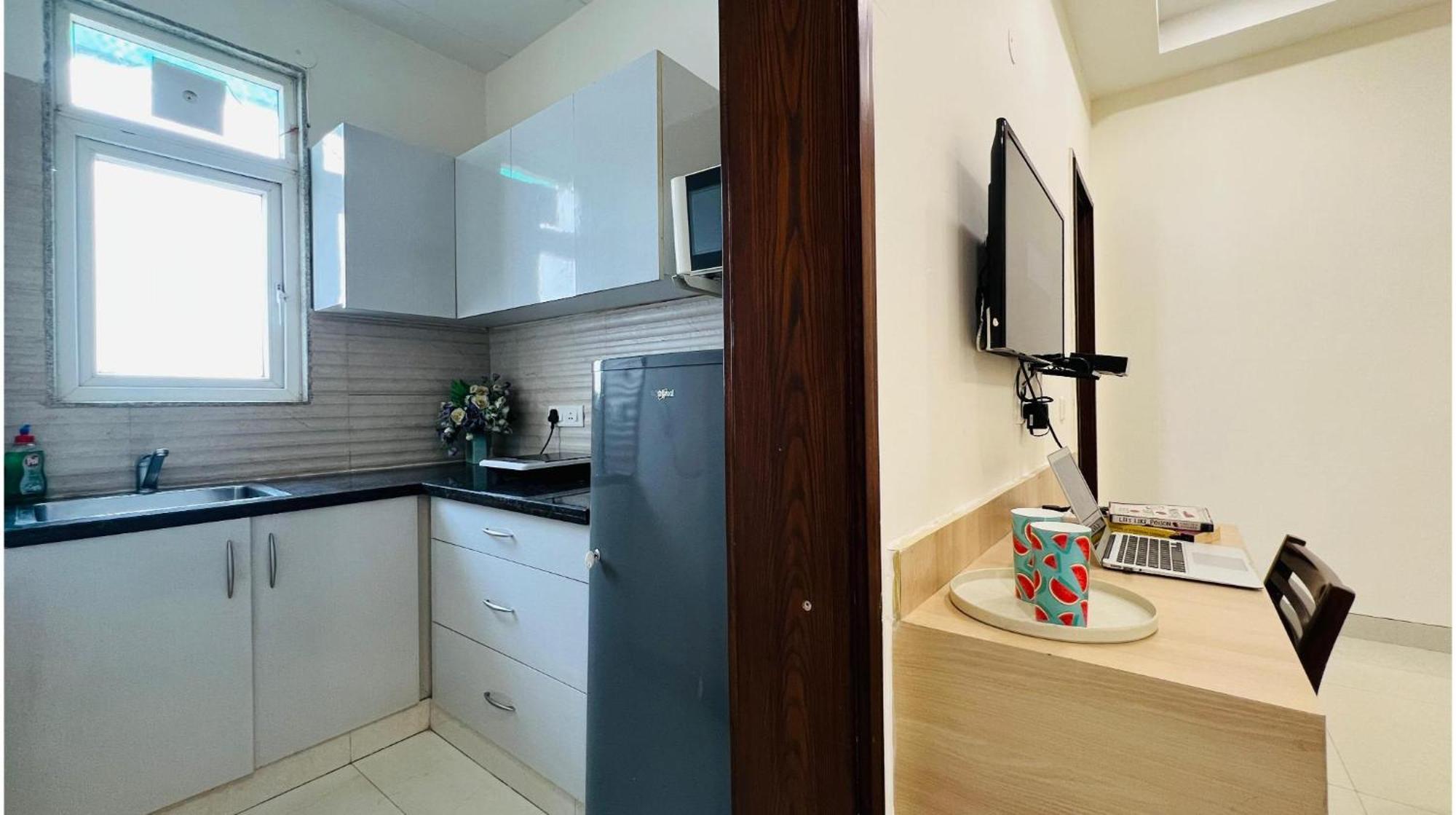 Bluo Studio4 Golf Course Road - Gym, Balcony, Lift Gurgaon Exterior foto