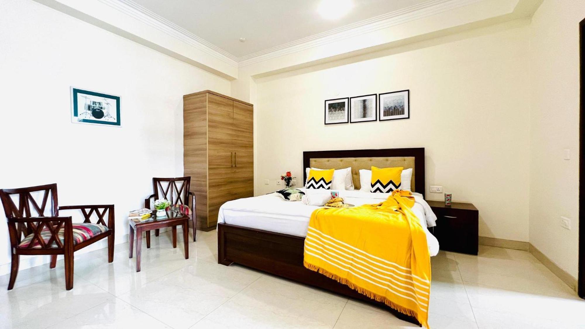 Bluo Studio4 Golf Course Road - Gym, Balcony, Lift Gurgaon Exterior foto