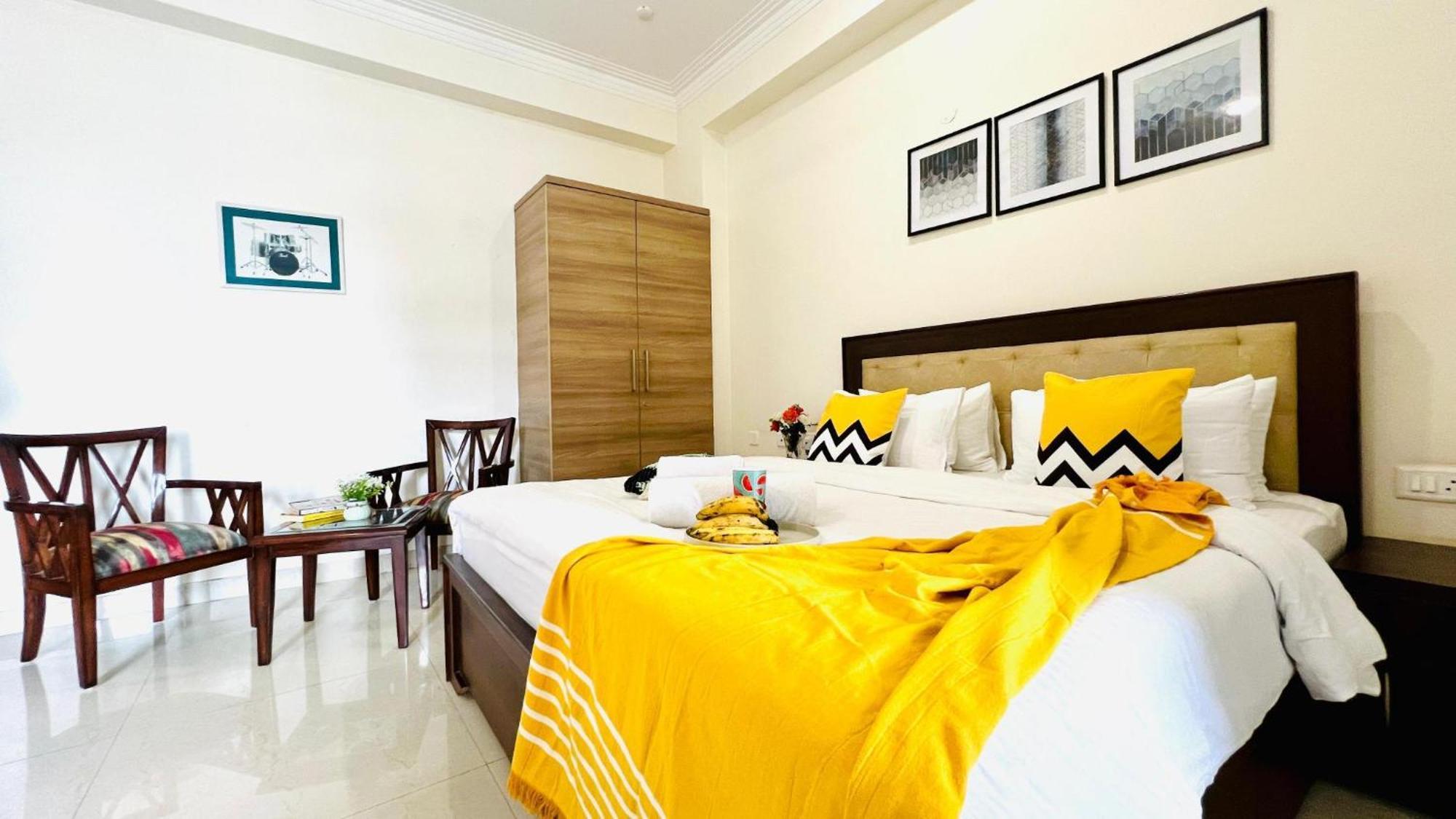 Bluo Studio4 Golf Course Road - Gym, Balcony, Lift Gurgaon Exterior foto